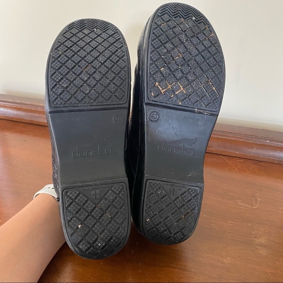 Dansko XP Black Leather Embossed Clogs - Picture 8 of 8